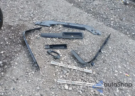 2007 Chevrolet Trailblazer Ss z USA, uszkodzony, nr VIN 1GNET13HX72282108